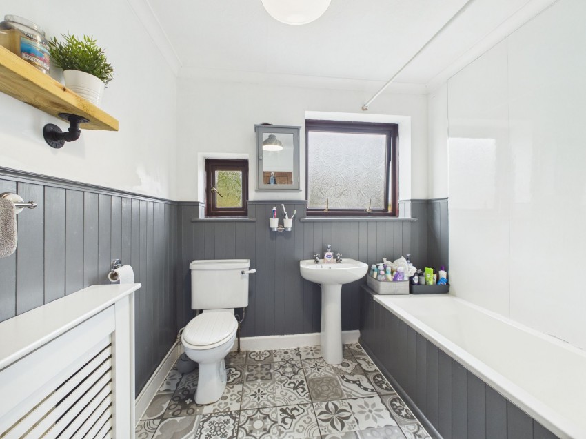 Images for Prendergast, Haverfordwest, SA61 EAID:2884406164 BID:6e036efe-2661-428f-b5bf-a0a4ec799e22