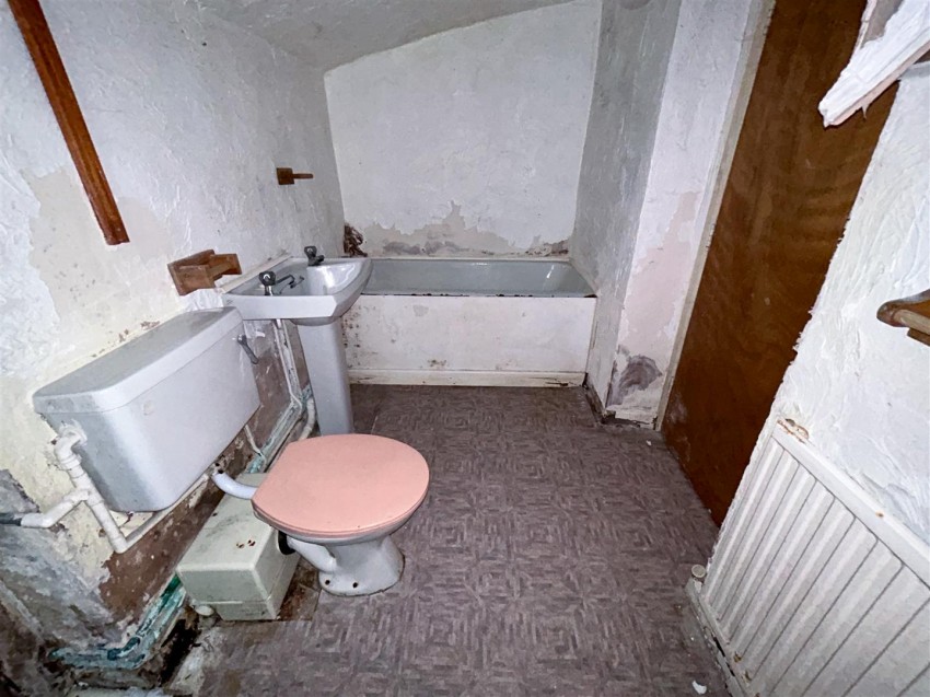 Images for 86 Laws Street, Pembroke Dock EAID:RKLUCASAPI BID:1
