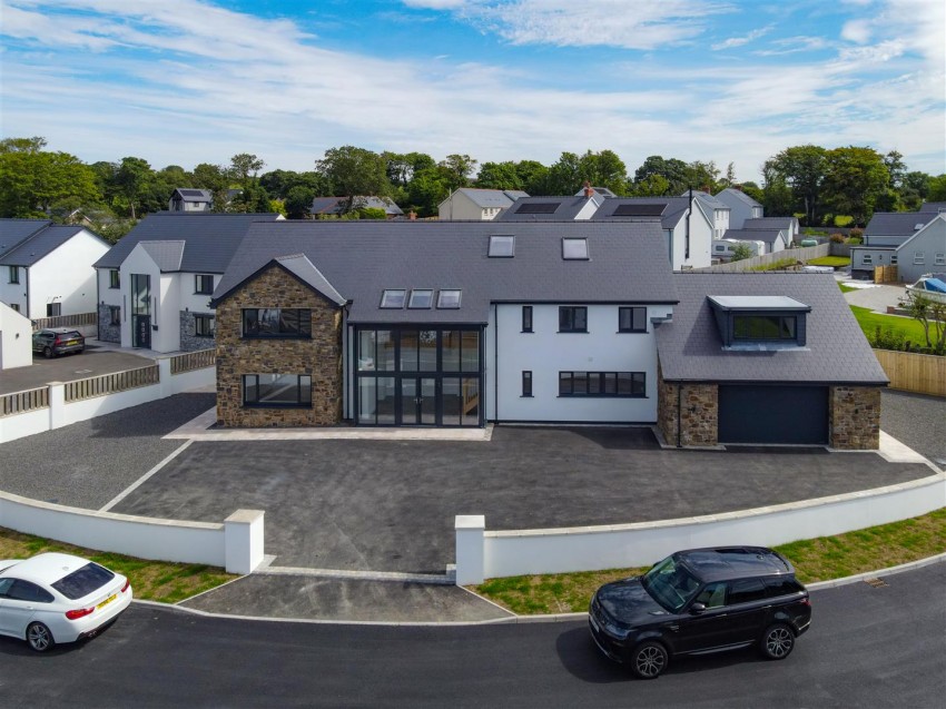 Images for 15 Ashmoor Gardens, Houghton SA73 1PQ EAID:RKLUCASAPI BID:1