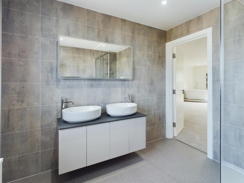 Images for 15 Ashmoor Gardens, Houghton SA73 1PQ EAID:RKLUCASAPI BID:1