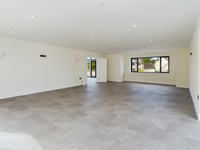 Images for 15 Ashmoor Gardens, Houghton SA73 1PQ EAID:RKLUCASAPI BID:1