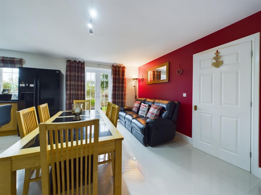 Images for 24 The Glades, Rosemarket, Milford Haven EAID:RKLUCASAPI BID:1