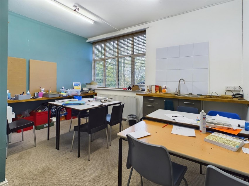 Images for Glenover House, Scarrowscant Lane, Haverfordwest EAID:RKLUCASAPI BID:1