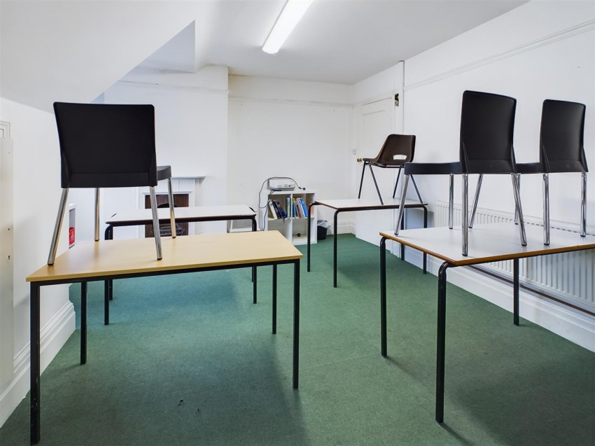 Images for Glenover House, Scarrowscant Lane, Haverfordwest EAID:RKLUCASAPI BID:1