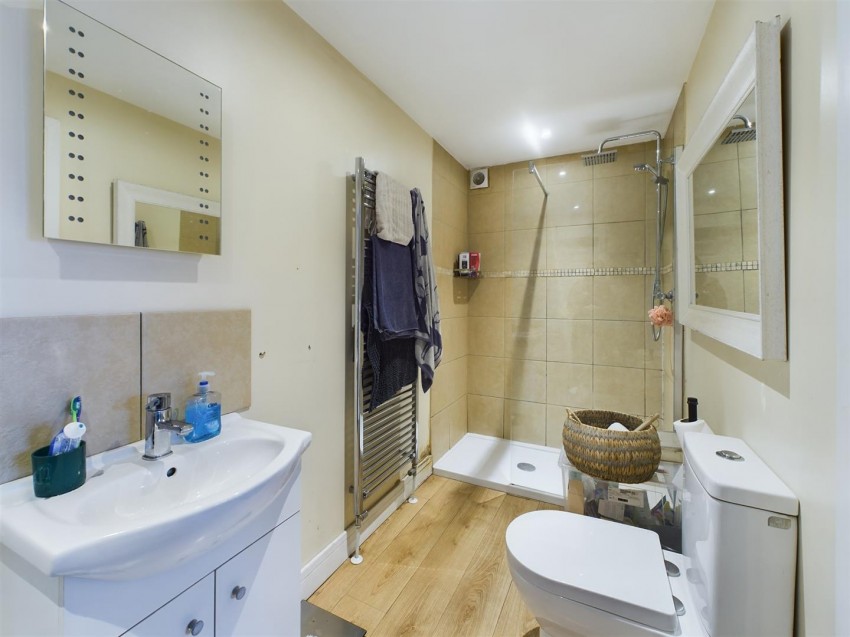 Images for 64 Fishguard Road, Haverfordwest EAID:RKLUCASAPI BID:1