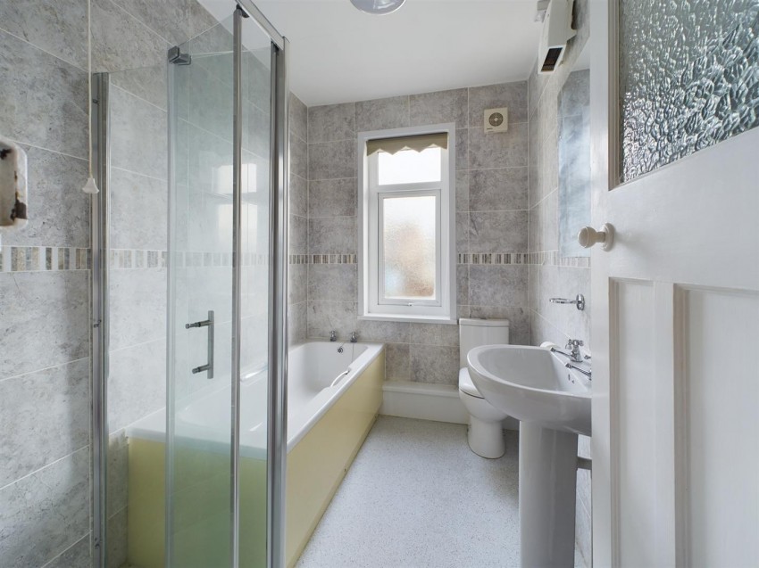 Images for 9 Hayston Avenue, Hakin,  SA73 3EA EAID:RKLUCASAPI BID:1