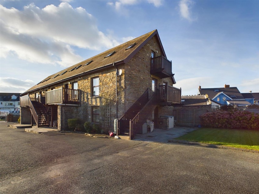 Images for 9 The Coach house, Broadhaven, Haverfordwest EAID:RKLUCASAPI BID:1