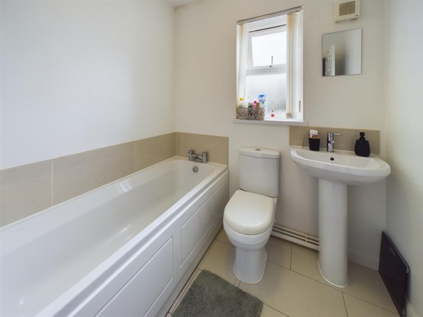 Images for 3 Ebenezer Row, Haverfordwest EAID:RKLUCASAPI BID:1