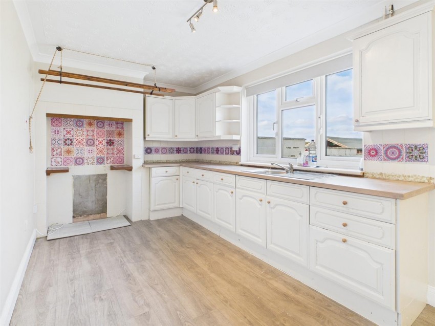 Images for 7 Mount Pleasant, Tavernspite, Whitland EAID:RKLUCASAPI BID:1