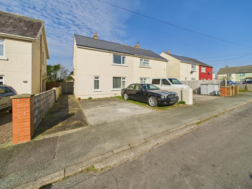 13 Alban Crescent, Waterston, Milford Haven - EAID:RKLUCASAPI, BID:1