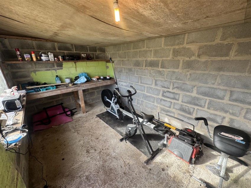 Images for 13 Alban Crescent, Waterston, Milford Haven EAID:RKLUCASAPI BID:1