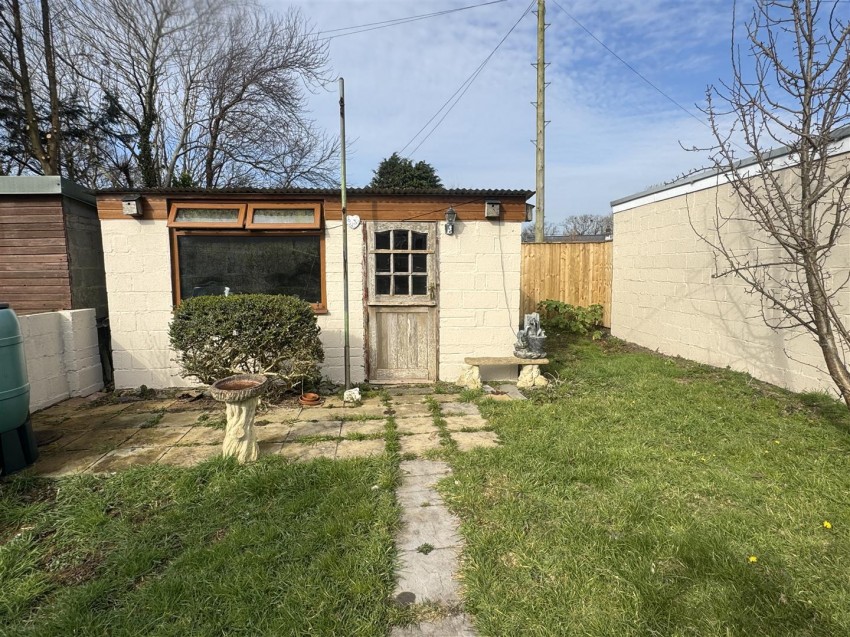 Images for 13 Alban Crescent, Waterston, Milford Haven EAID:RKLUCASAPI BID:1
