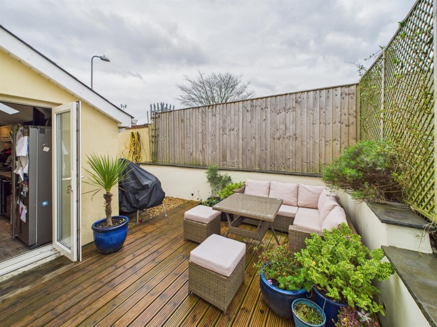 Images for 5 Goughs Court, Milford Haven EAID:RKLUCASAPI BID:1