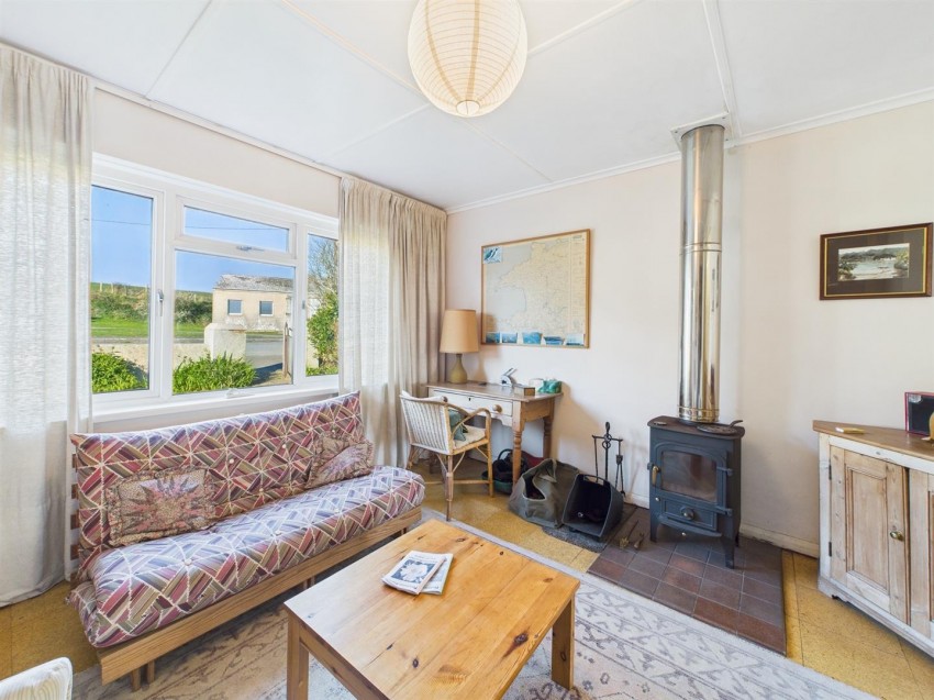 Images for 2 Church Close, Marloes EAID:RKLUCASAPI BID:1