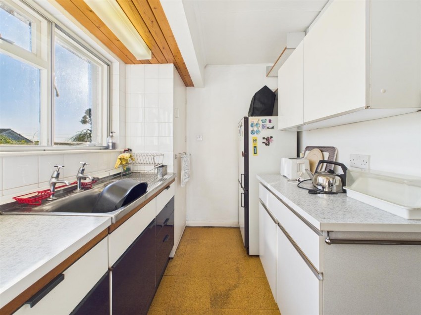 Images for 2 Church Close, Marloes EAID:RKLUCASAPI BID:1
