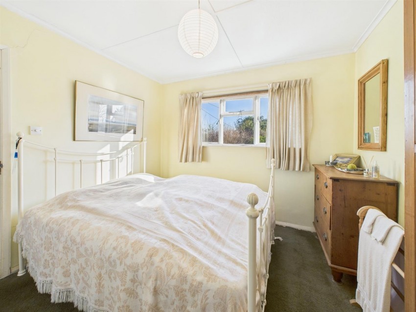 Images for 2 Church Close, Marloes EAID:RKLUCASAPI BID:1