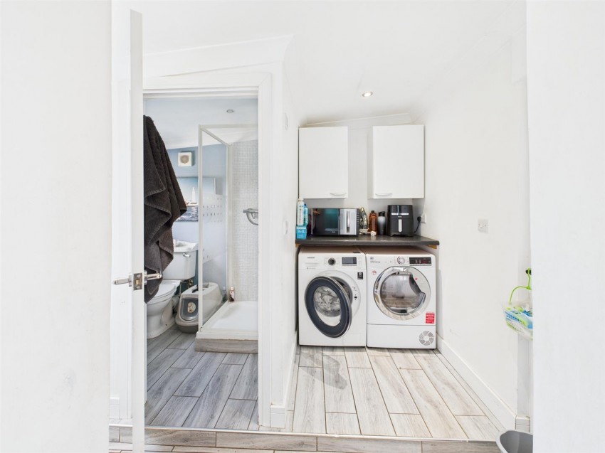 Images for 47 The Close, Johnston, Haverfordwest EAID:RKLUCASAPI BID:1