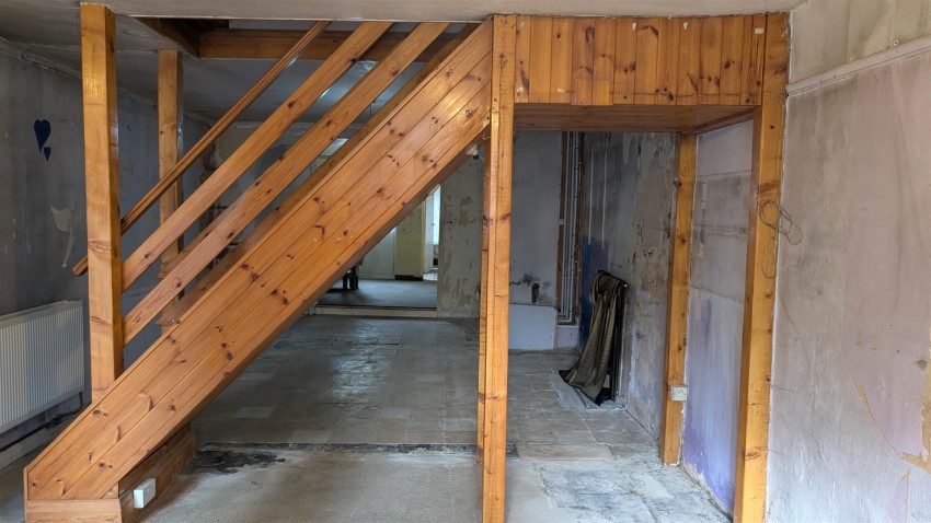 Images for 58A Prendergast, Haverfordwest EAID:RKLUCASAPI BID:1