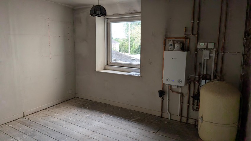 Images for 58A Prendergast, Haverfordwest EAID:RKLUCASAPI BID:1