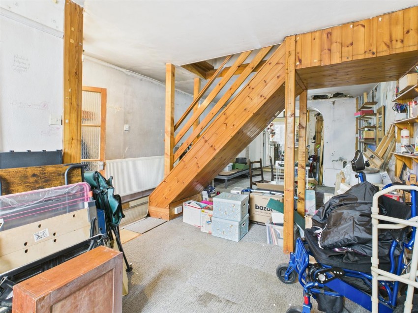Images for 58A Prendergast, Haverfordwest EAID:RKLUCASAPI BID:1