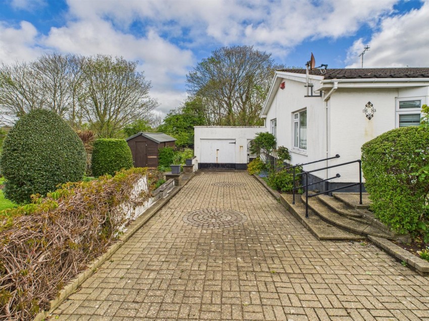 Images for 9 Priory Lodge Close, Milford Haven EAID:RKLUCASAPI BID:1