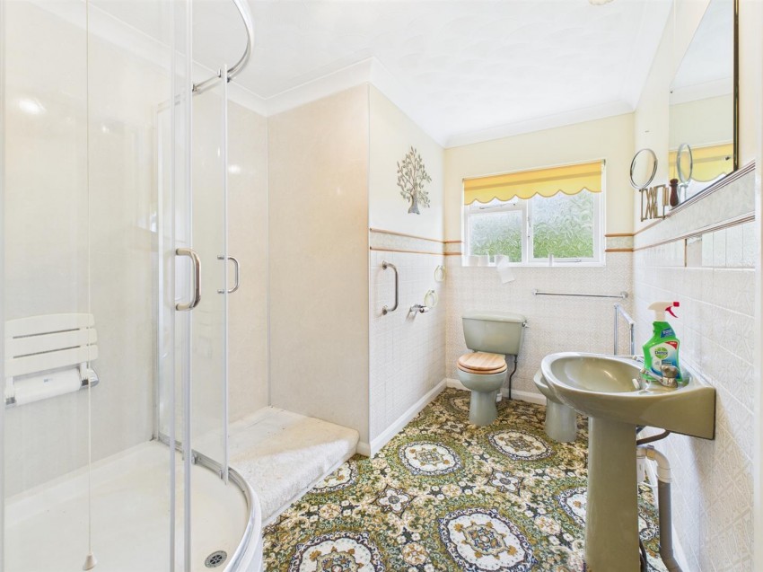 Images for 9 Priory Lodge Close, Milford Haven EAID:RKLUCASAPI BID:1