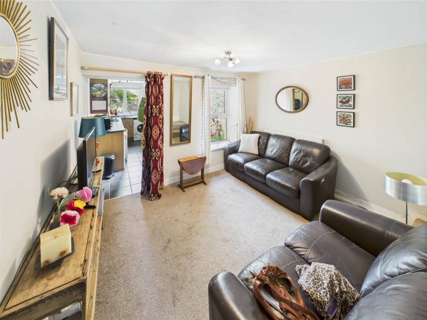 Images for 18 Milford Road, Haverfordwest EAID:RKLUCASAPI BID:1