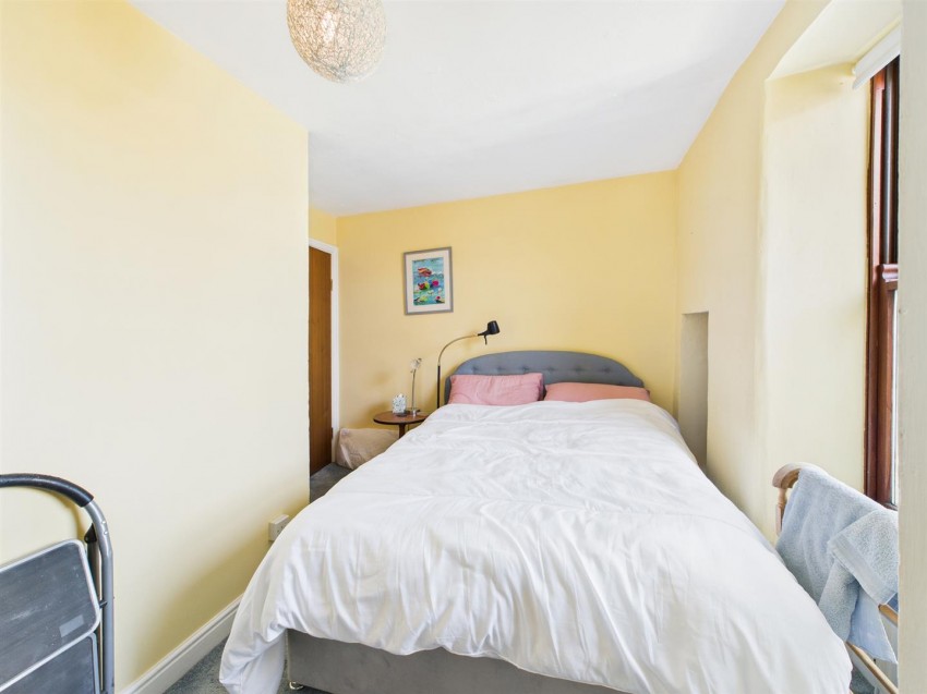 Images for 15 Merlins Hill, Haverfordwest EAID:RKLUCASAPI BID:1