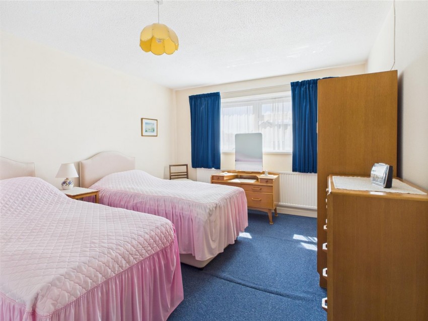 Images for 34 Clover Park, Haverfordwest EAID:RKLUCASAPI BID:1