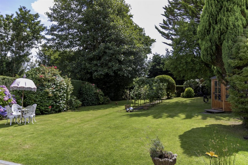 Images for 16 Merlins Hill, Haverfordwest EAID:RKLUCASAPI BID:1