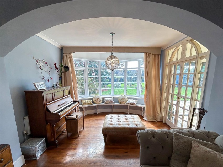 Images for 16 Merlins Hill, Haverfordwest EAID:RKLUCASAPI BID:1