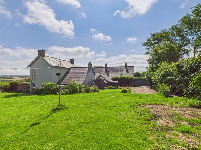 Images for Fron-Y-Garth, Plwmp, Llandysul EAID:RKLUCASAPI BID:1