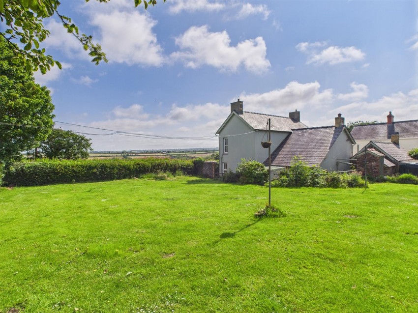 Images for Fron-Y-Garth, Plwmp, Llandysul EAID:RKLUCASAPI BID:1