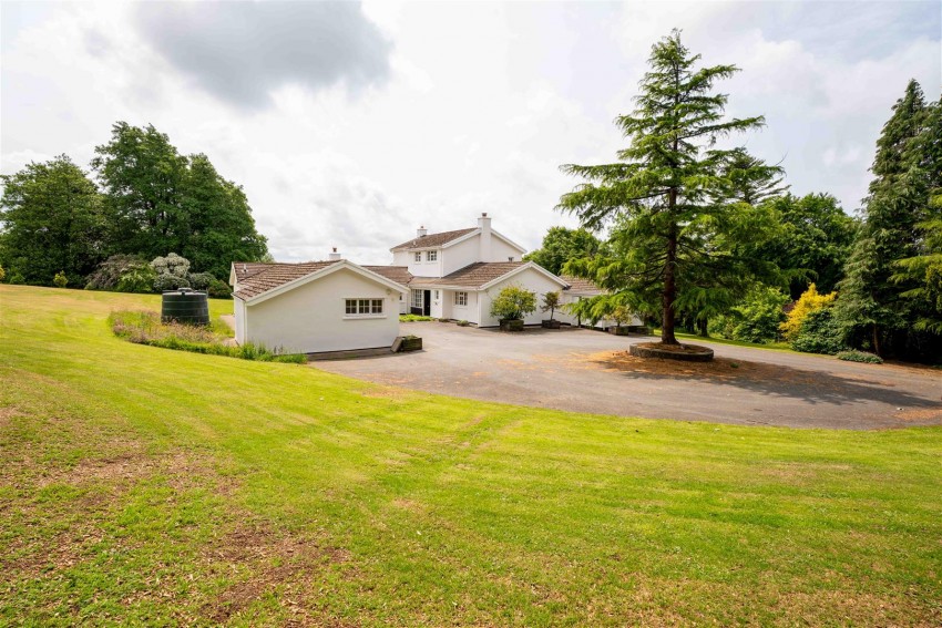 Images for Cwmpibau, The Cottage & Pontgareg, New Moat, Haverfordwest SA62 4RE EAID:RKLUCASAPI BID:1