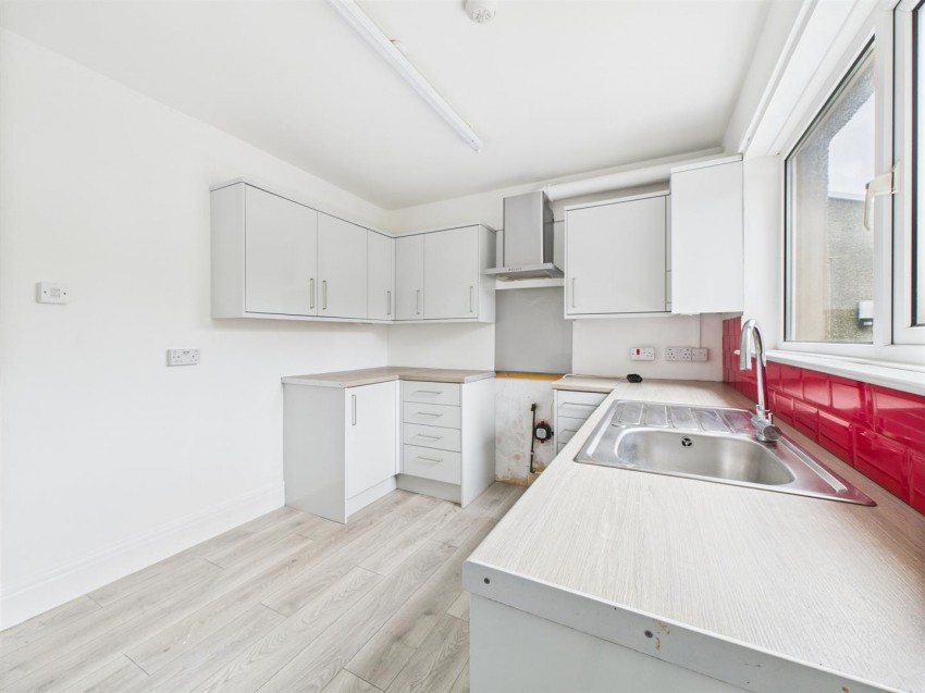 Images for 65 Precelly Place, Milford Haven EAID:RKLUCASAPI BID:1