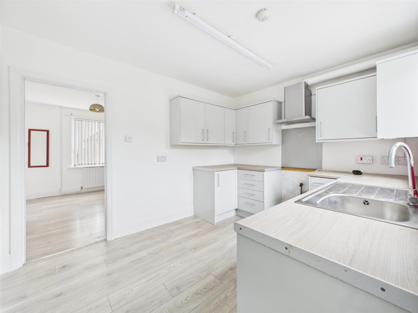 Images for 65 Precelly Place, Milford Haven EAID:RKLUCASAPI BID:1