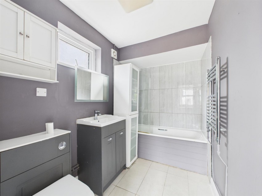 Images for 65 Precelly Place, Milford Haven EAID:RKLUCASAPI BID:1