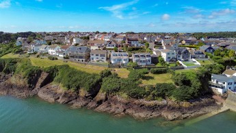 30 Pointfields Crescent, Hakin, Milford Haven - EAID:RKLUCASAPI, BID:1