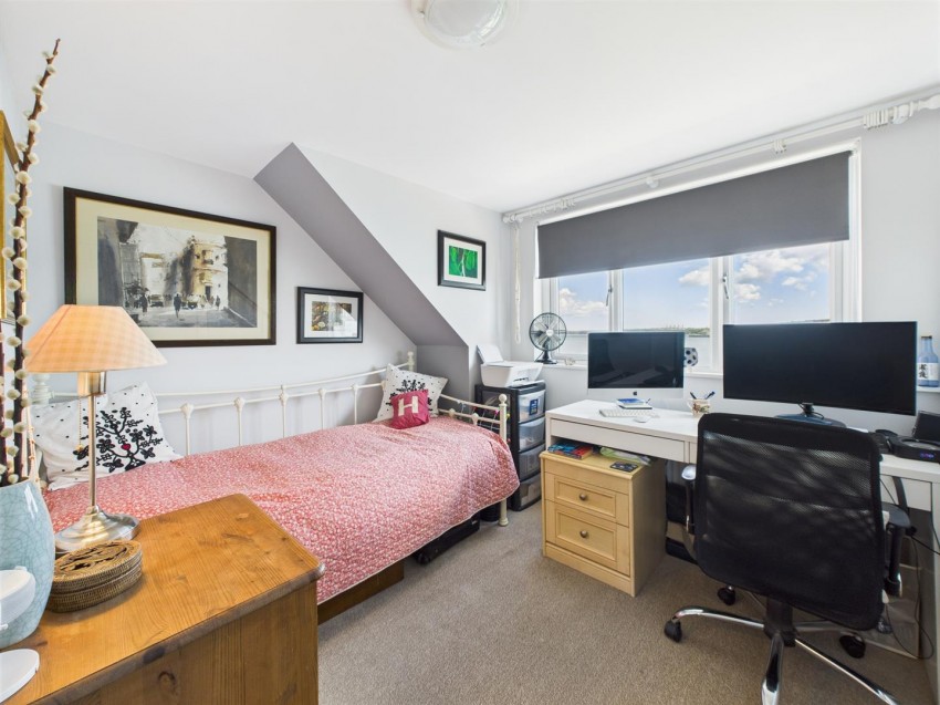 Images for 30 Pointfields Crescent, Hakin, Milford Haven EAID:RKLUCASAPI BID:1