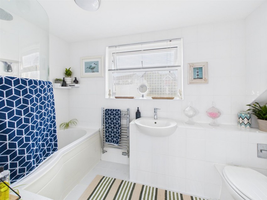 Images for 30 Pointfields Crescent, Hakin, Milford Haven EAID:RKLUCASAPI BID:1