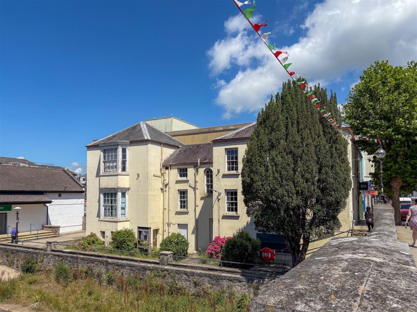 Images for 2 Picton Place, Haverfordwest EAID:RKLUCASAPI BID:1