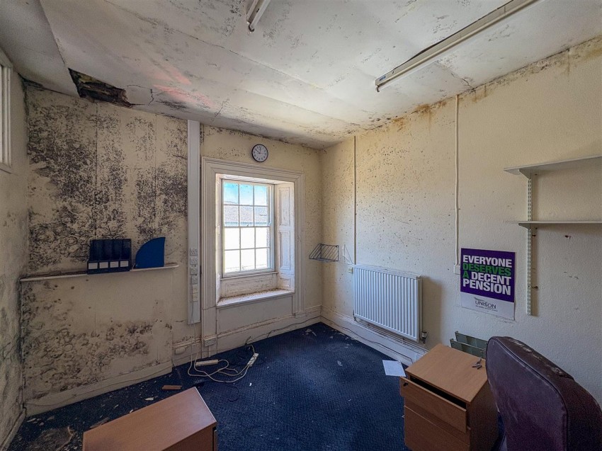Images for 2 Picton Place, Haverfordwest EAID:RKLUCASAPI BID:1