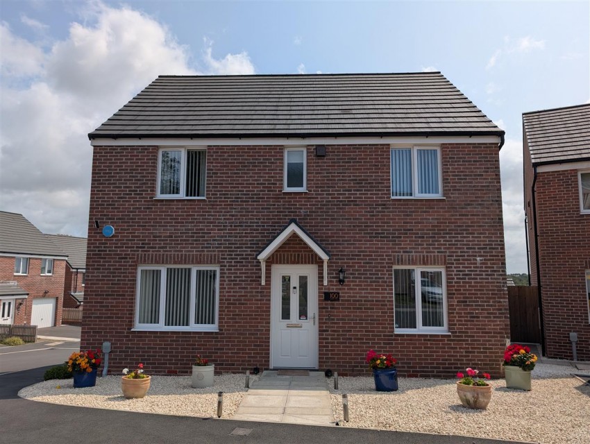 Images for 100 Tasker Way, Haverfordwest EAID:RKLUCASAPI BID:1