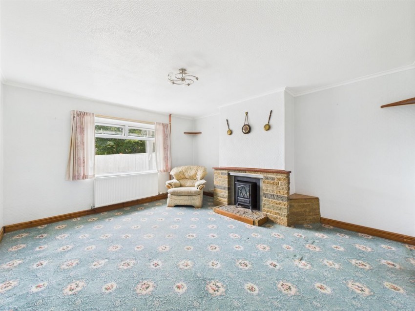 Images for 63 Coronation Avenue, Haverfordwest EAID:RKLUCASAPI BID:1