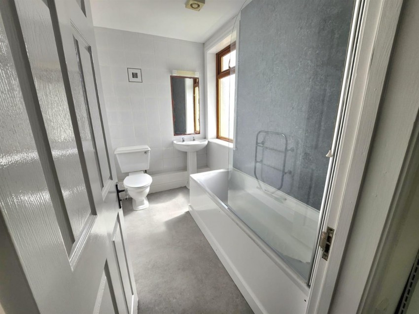 Images for Charles Street, Milford Haven EAID:RKLUCASAPI BID:1