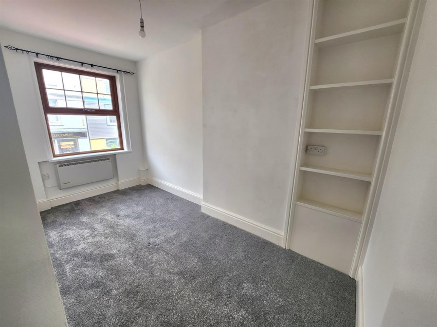 Images for Charles Street, Milford Haven EAID:RKLUCASAPI BID:1