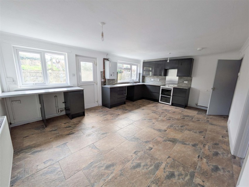 Images for 13 Magdelene Street, Haverfordwest EAID:RKLUCASAPI BID:1