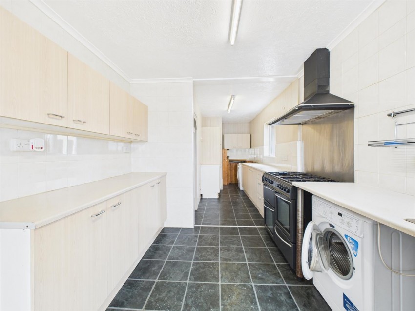 Images for 69 Observatory Avenue, Milford Haven EAID:RKLUCASAPI BID:1
