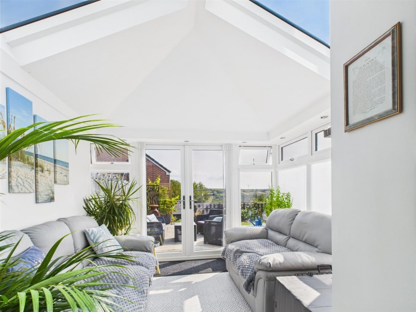 Images for 61 Scarrowscant Lane, Haverfordwest EAID:RKLUCASAPI BID:1