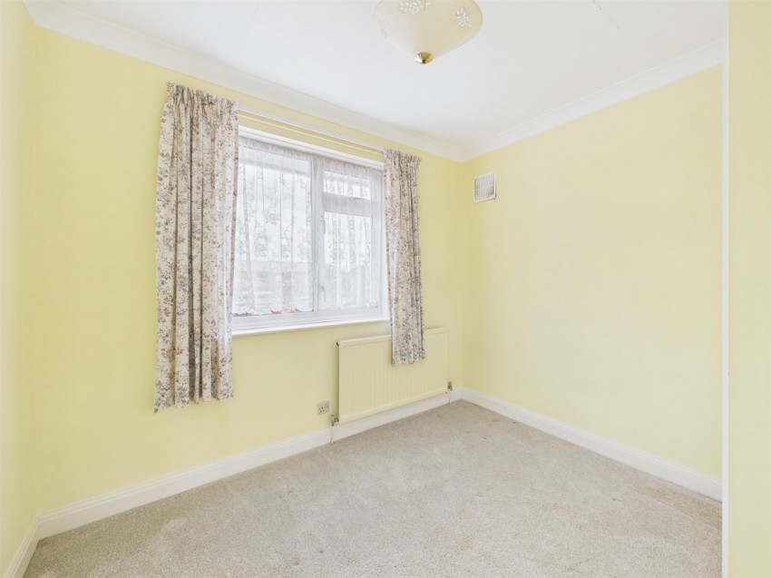 Images for 21 Stokes Avenue, Haverfordwest EAID:RKLUCASAPI BID:1